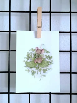 Anillustration Ansichtkaart Muis op/met klavertje vier