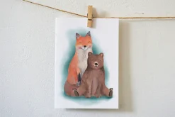 Lotte Drouen Ansichtkaart Knuffelende Vos, Beer en Muis