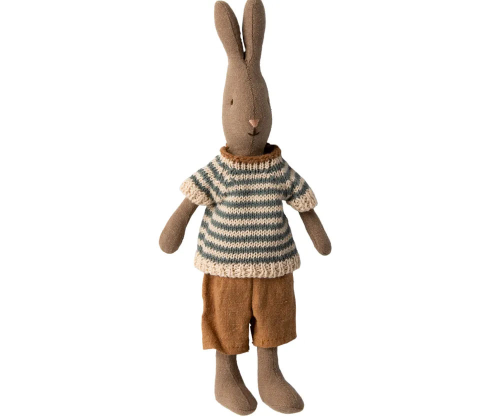 Maileg Knuffel Rabbit Size 1 Bruin met Shirt en Short 25cm