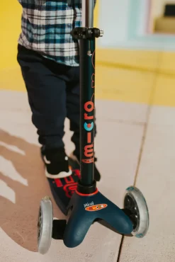 Micro Step Mini Deluxe LED Marineblauw